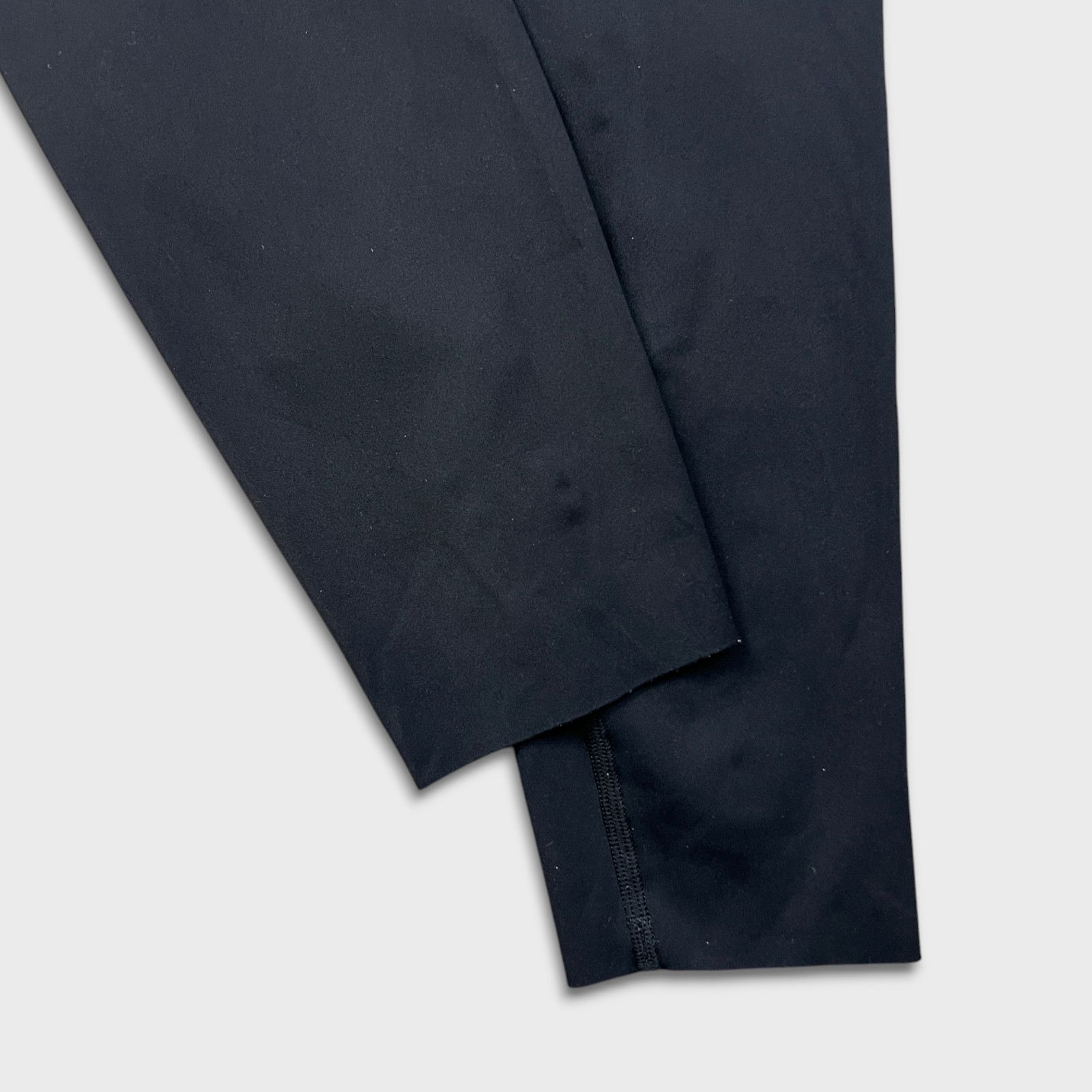 Lululemon Lululemon Fast Free 7/8 Tight II Athletic Yoga Nulu Leggings Size 28" / US 6 / IT 42 - 9 Thumbnail