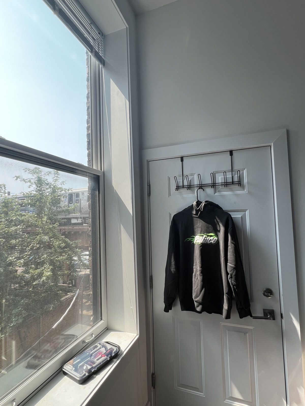 Palace Embroidered green flame Palace hoodie Size US XL / EU 56 / 4 - 3 Thumbnail