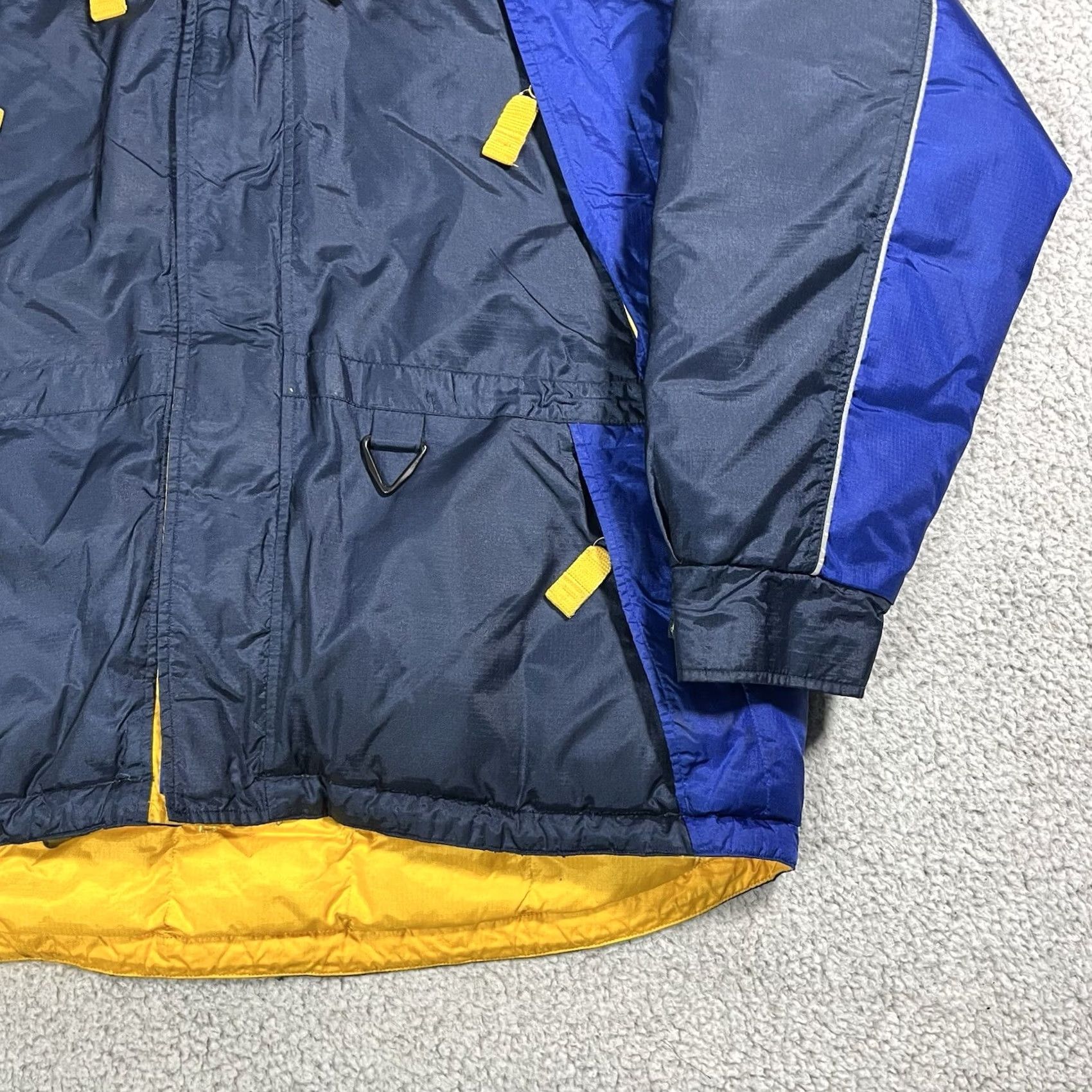 Tommy Hilfiger VINTAGE Tommy Hilfiger Jacket Men Large Blue Goose Down Ski Puffer Parka Size US L / EU 52-54 / 3 - 7 Thumbnail