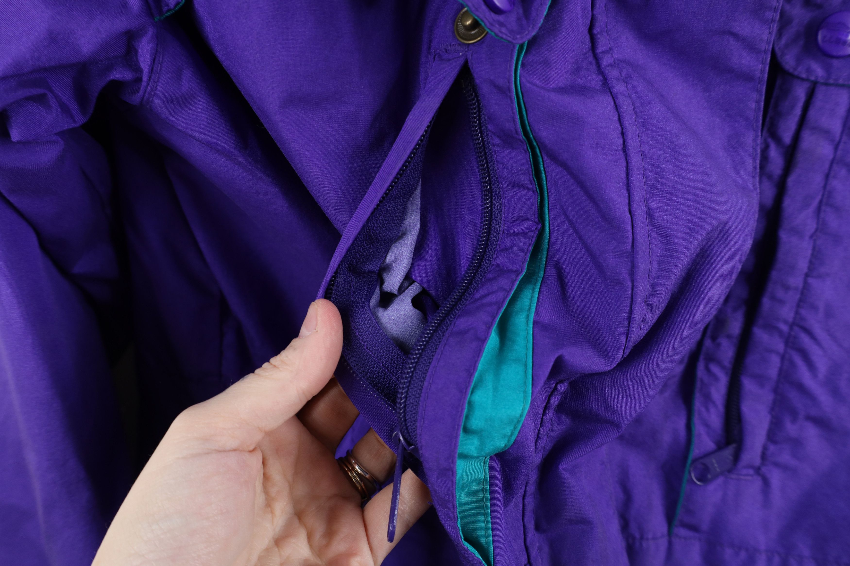 L.L. Bean × Vintage Vintage 90s LL Bean Waterproof Full Zip Rain Jacket Purple Size US M / EU 48-50 / 2 - 7 Thumbnail