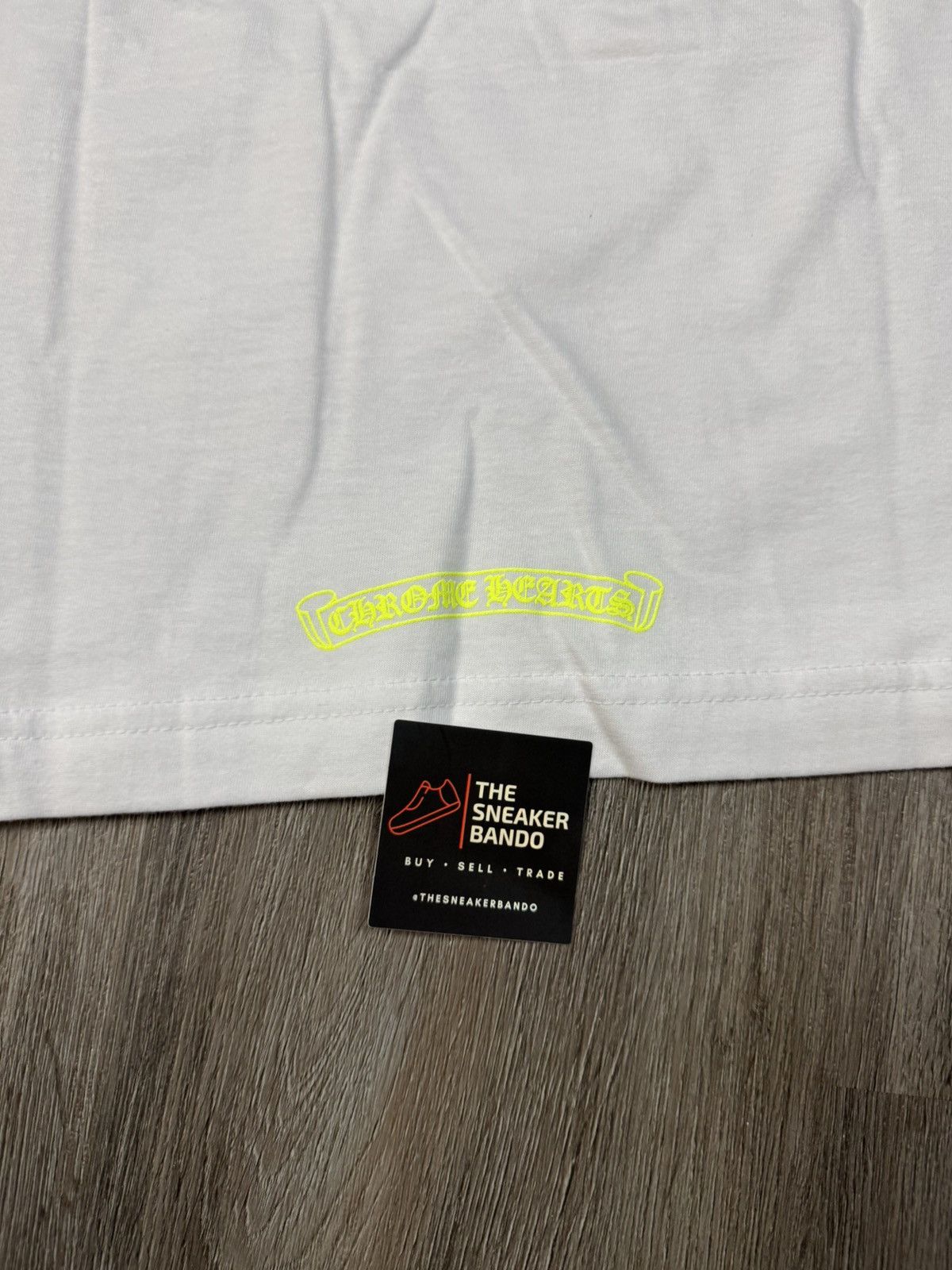 Chrome Hearts Chrome Hearts White Neon Horseshoe Pocket Tee Shirt Large Size US L / EU 52-54 / 3 - 8 Thumbnail