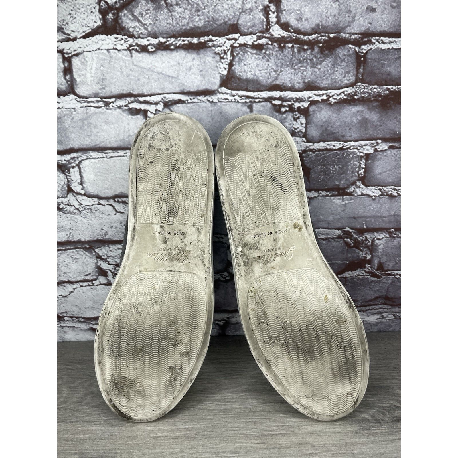Bergdorf Goodman Goodman Brand Edge Charcoal Suede Casual Lace Low Top Sneake Size US 9 / EU 42 - 23 Thumbnail