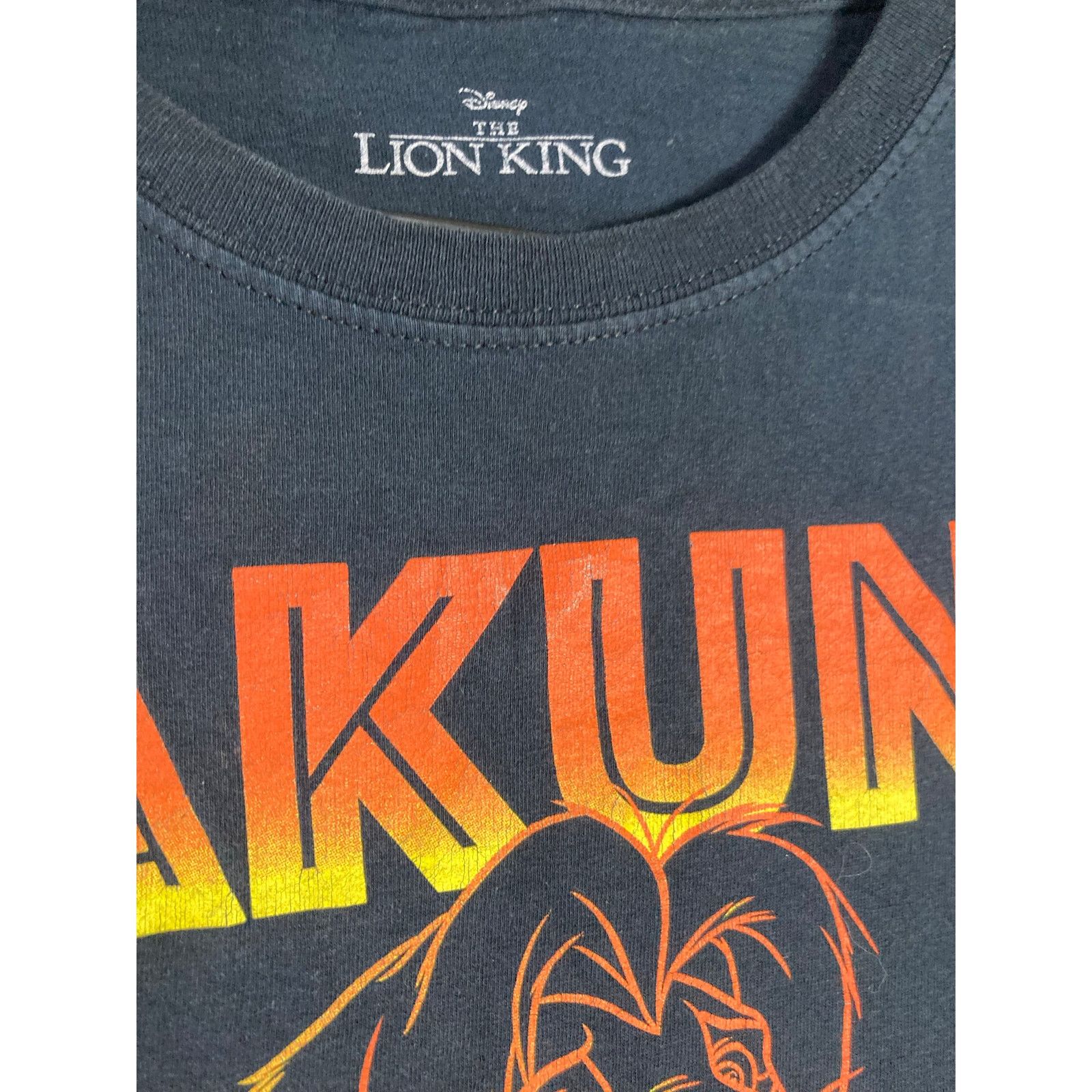 Disney Disney The Lion King Hakuna Matata T-Shirt Size L Juniors Size L / US 10 / IT 46 - 4 Thumbnail
