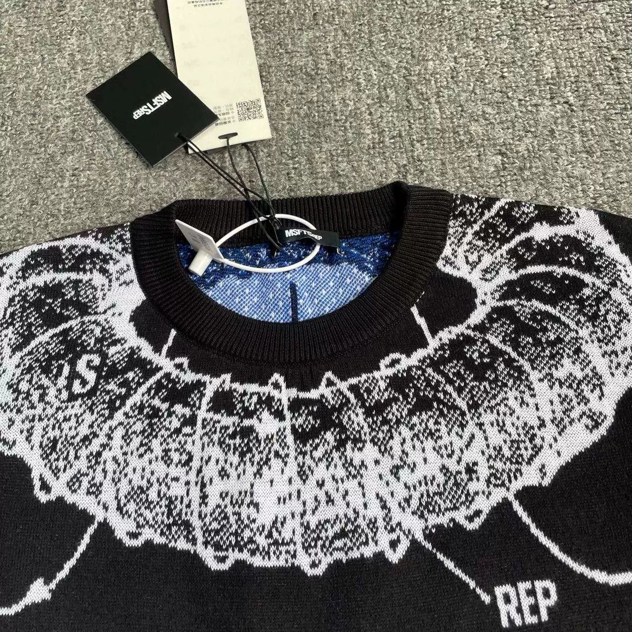 Msftsrep MSFTSREP Black Graffiti Donut Knit Sweater Size US M / EU 48-50 / 2 - 3 Thumbnail