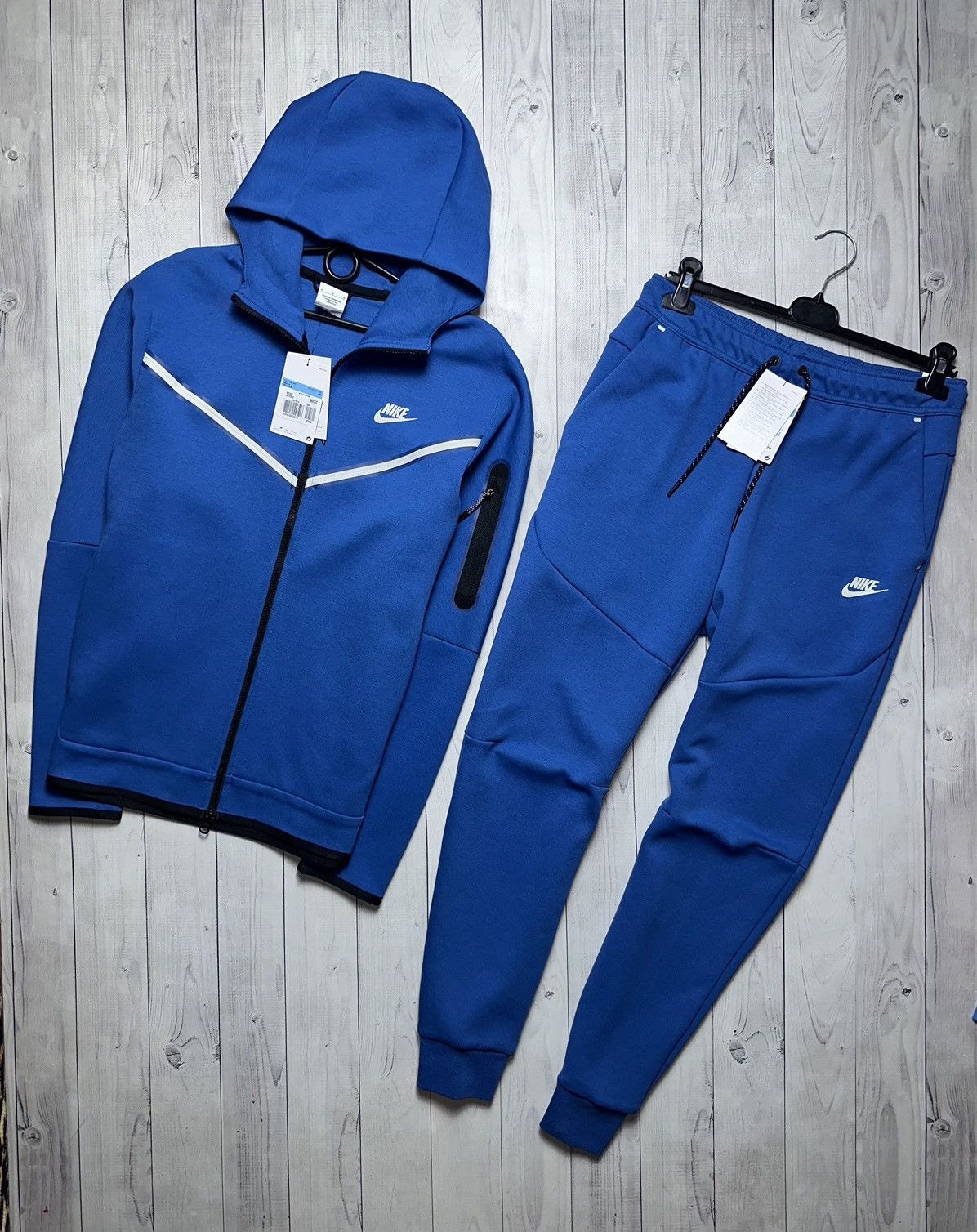 Nike tech suit online