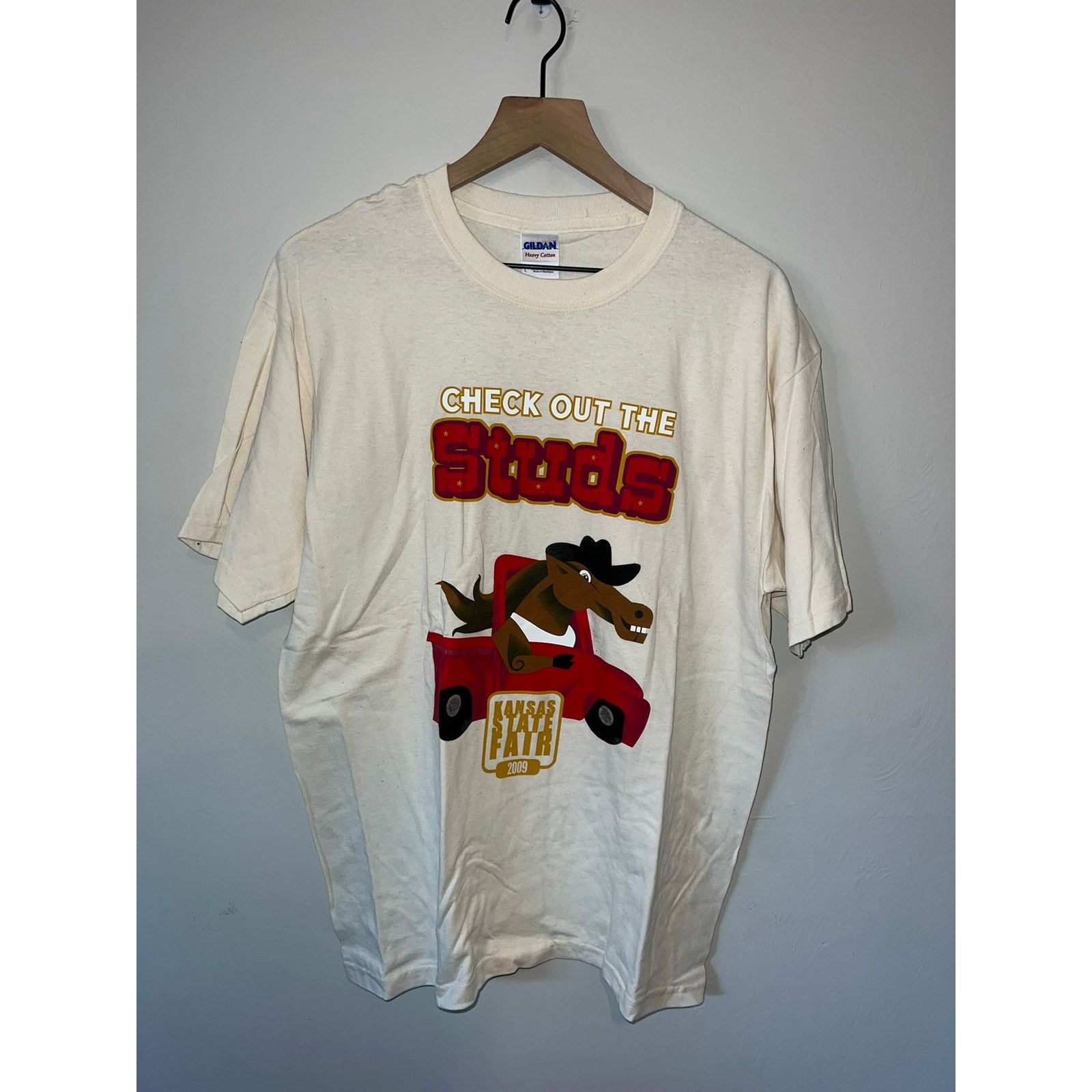 Gildan 2009 Kansas State Fair Check out The Studs Horse White Shirt Size US L / EU 52-54 / 3 - 1 Thumbnail