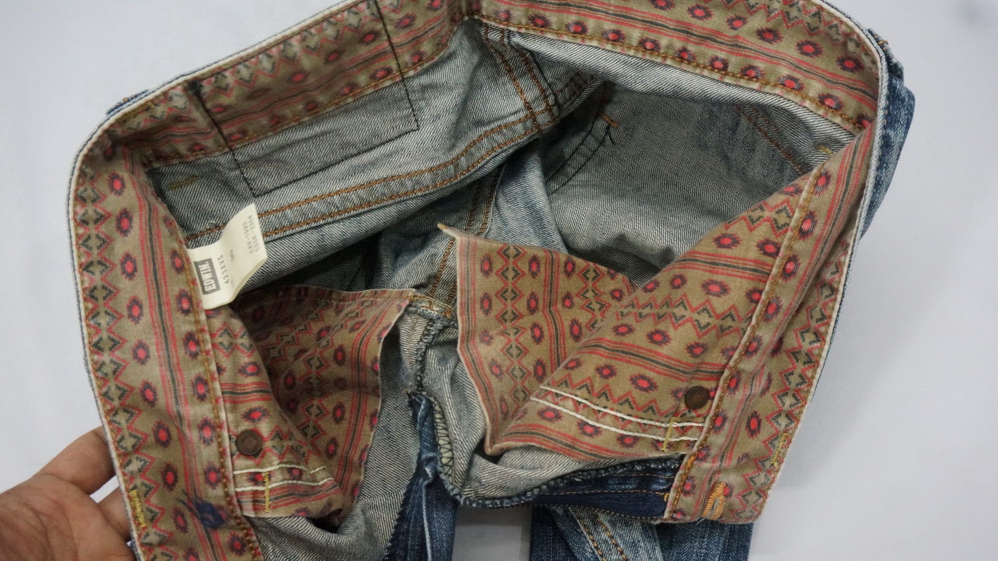 Edwin Rare 🔥 NAVAJO Design EDWIN Exclusive Vintage XV Jeans Size US 31 - 20 Thumbnail