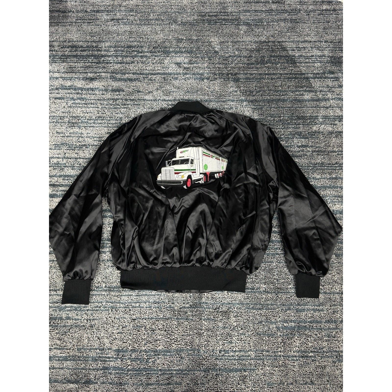 & Other Stories Vintage Silky Satin Embroidered CF Trucker Bomber Jacket L Size US L / EU 52-54 / 3 - 2 Thumbnail