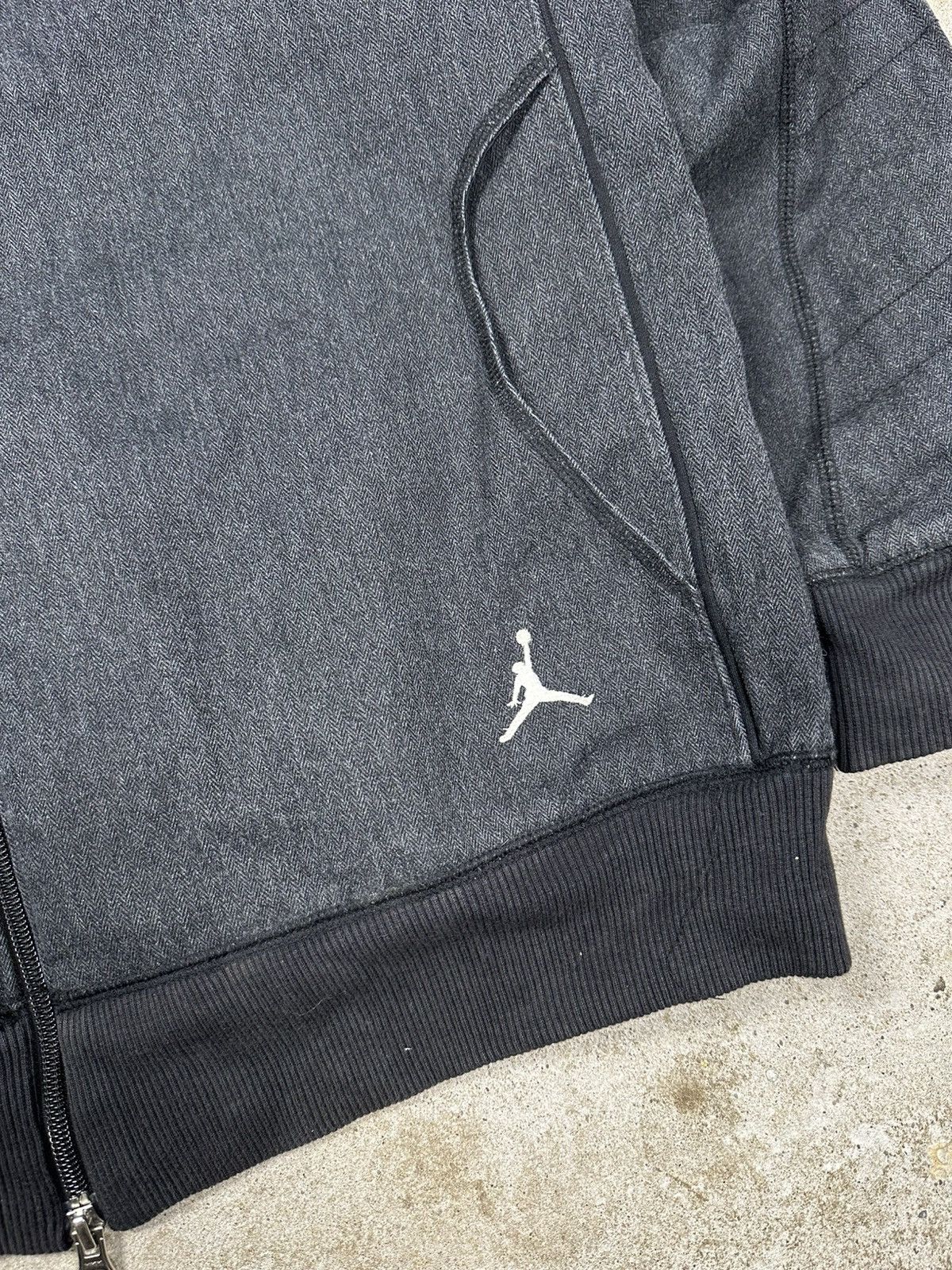 Jordan Brand × Nike × Vintage Vintage Y2K Air Jordan 23 Grey Bomber Jacket Size US XL / EU 56 / 4 - 3 Thumbnail