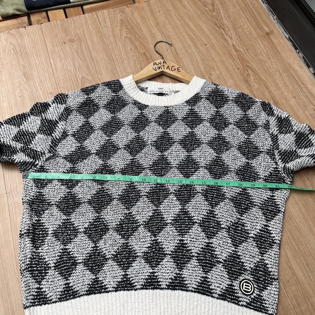 Balenciaga × Vintage Balenciagaa Paris Vintage Knitwear Big Logo Argyle Patern Size L / US 10 / IT 46 - 9 Thumbnail