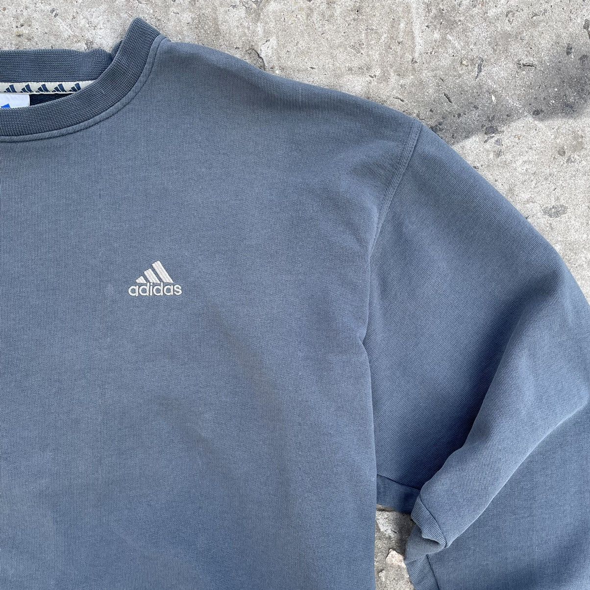 Adidas Vintage Adidas Sweatshirt Small Logo Y2K 90s Style USA Size US M / EU 48-50 / 2 - 6 Thumbnail