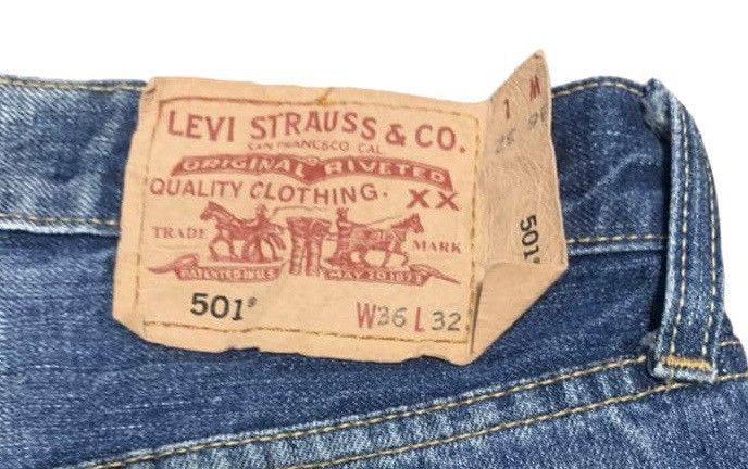 Levi's Vintage Levis 501 Straight Faded Blue Jeans Distressed Size US 36 / EU 52 - 9 Thumbnail