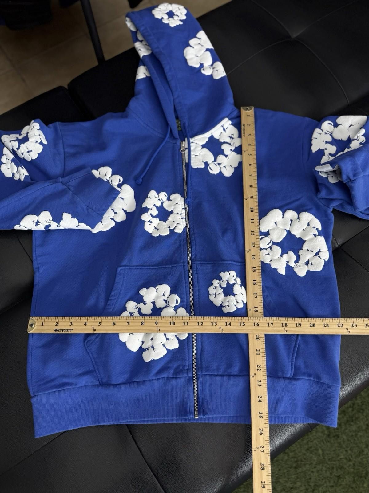 DENIM TEARS Size L - Denim Tears Cotton Wreath Blue Zip Up Hoodie Size US L / EU 52-54 / 3 - 6 Thumbnail