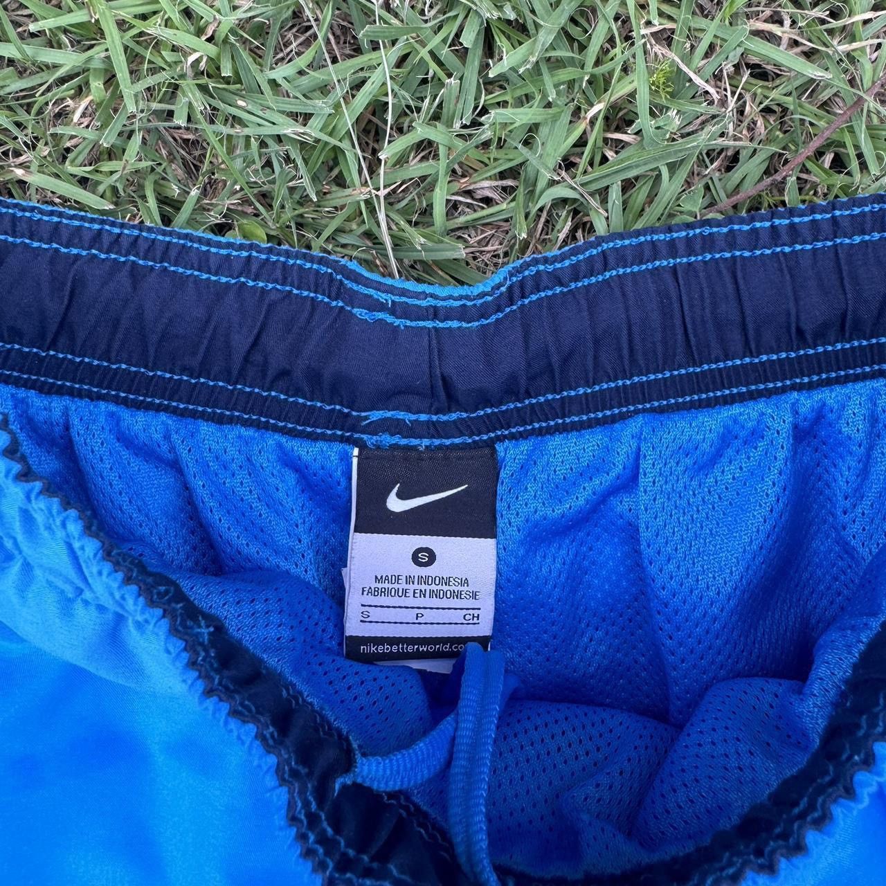 Nike Vintage Blue Nike Shorts - (Small) Size US 30 / EU 46 - 3 Thumbnail