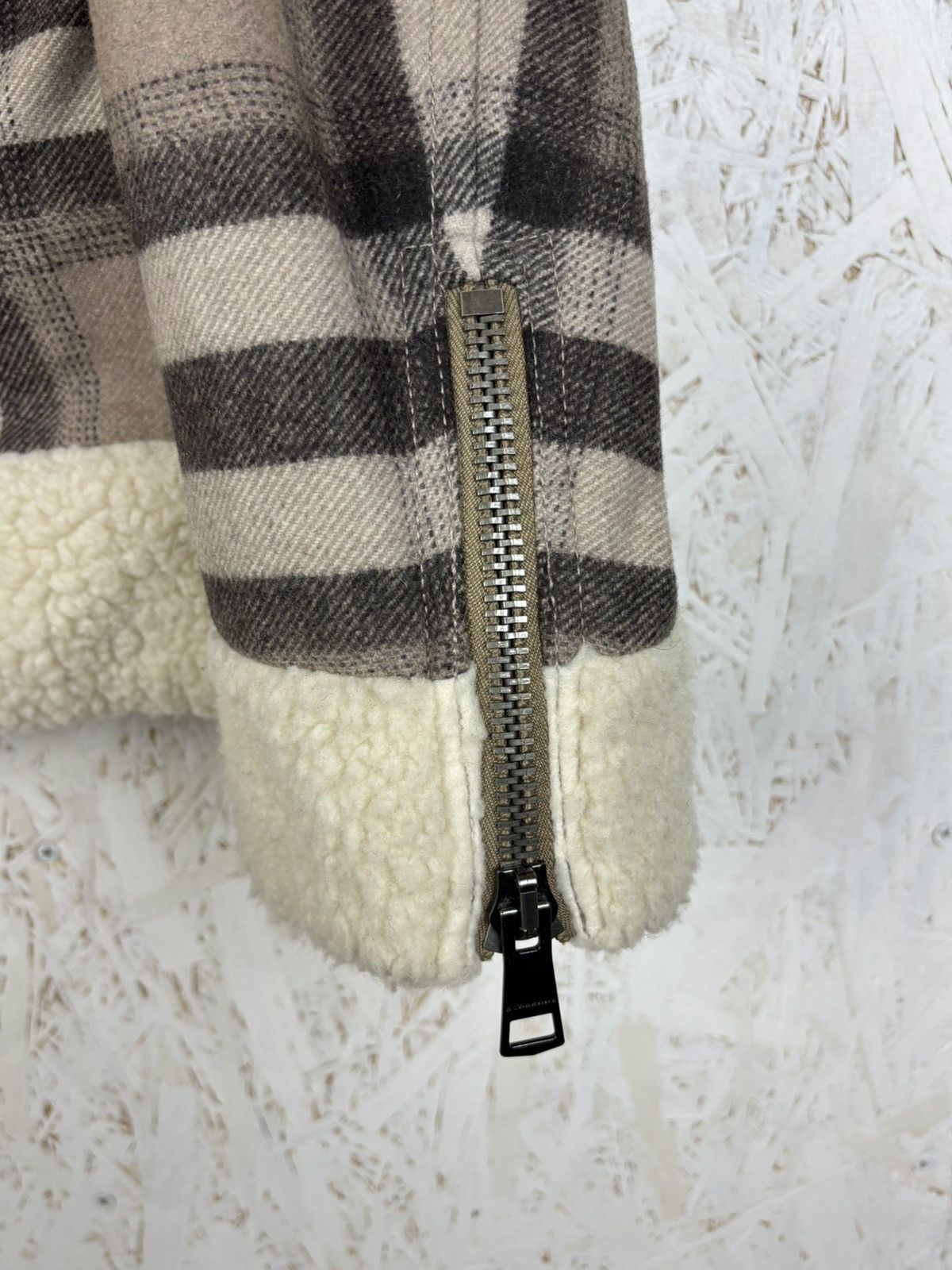 Burberry Burberry Wool Nova Check Shearling Jacket UK 14 USA 12 IT 46 Size L / US 10 / IT 46 - 5 Thumbnail