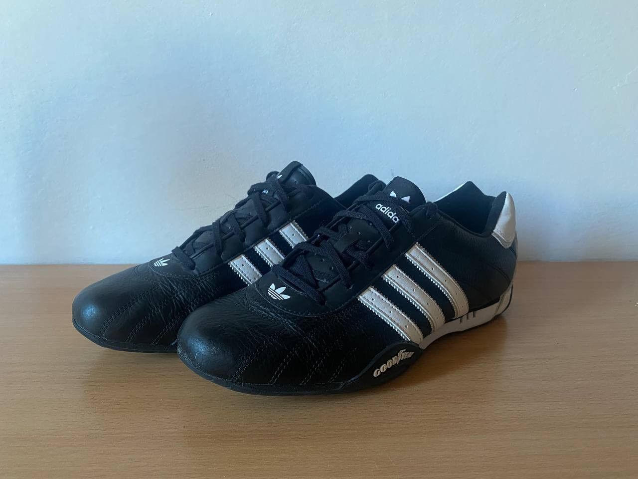 adidas gazelle silver green womens adidas Performance Adiracer Lo