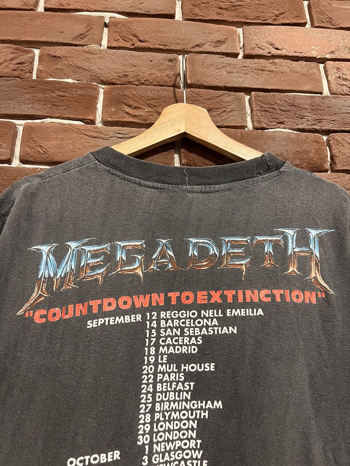 Band Tees Vintage 1992 Megadeth Countdown To Extinction Metal Band Tee Size US L / EU 52-54 / 3 - 4 Thumbnail