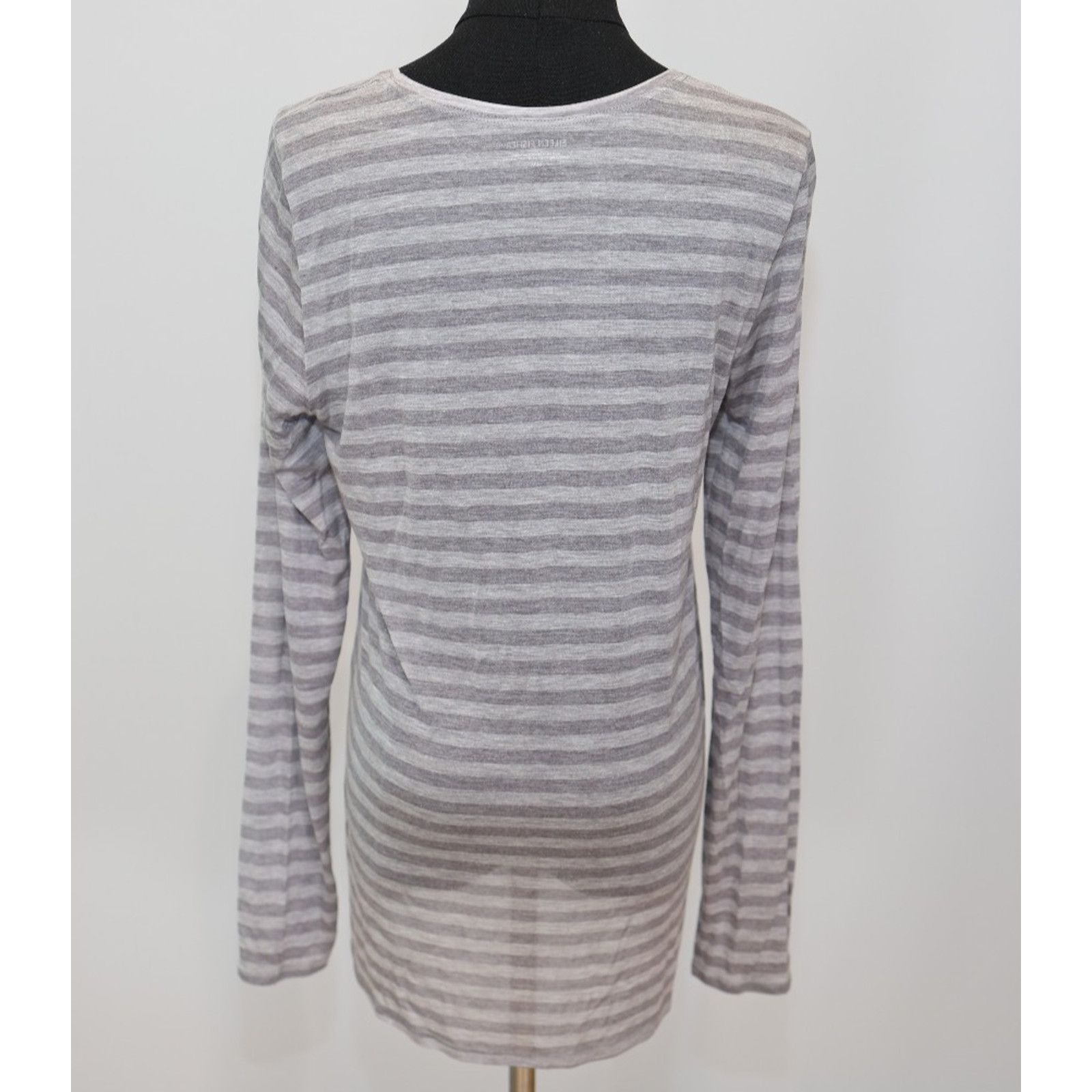 Eileen Fisher EILEEN FISHER Gray Striped Long Sleeve Top Size M $98 Size M / US 6-8 / IT 42-44 - 4 Thumbnail