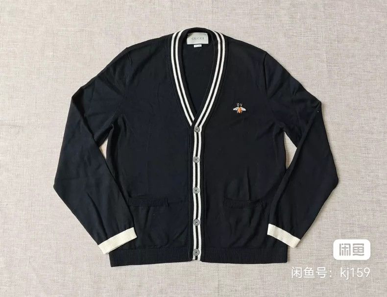 Gucci Gucci Men's bee cardigan sweater 2501-Nextarrow Size US XL / EU 56 / 4 - 1 Thumbnail