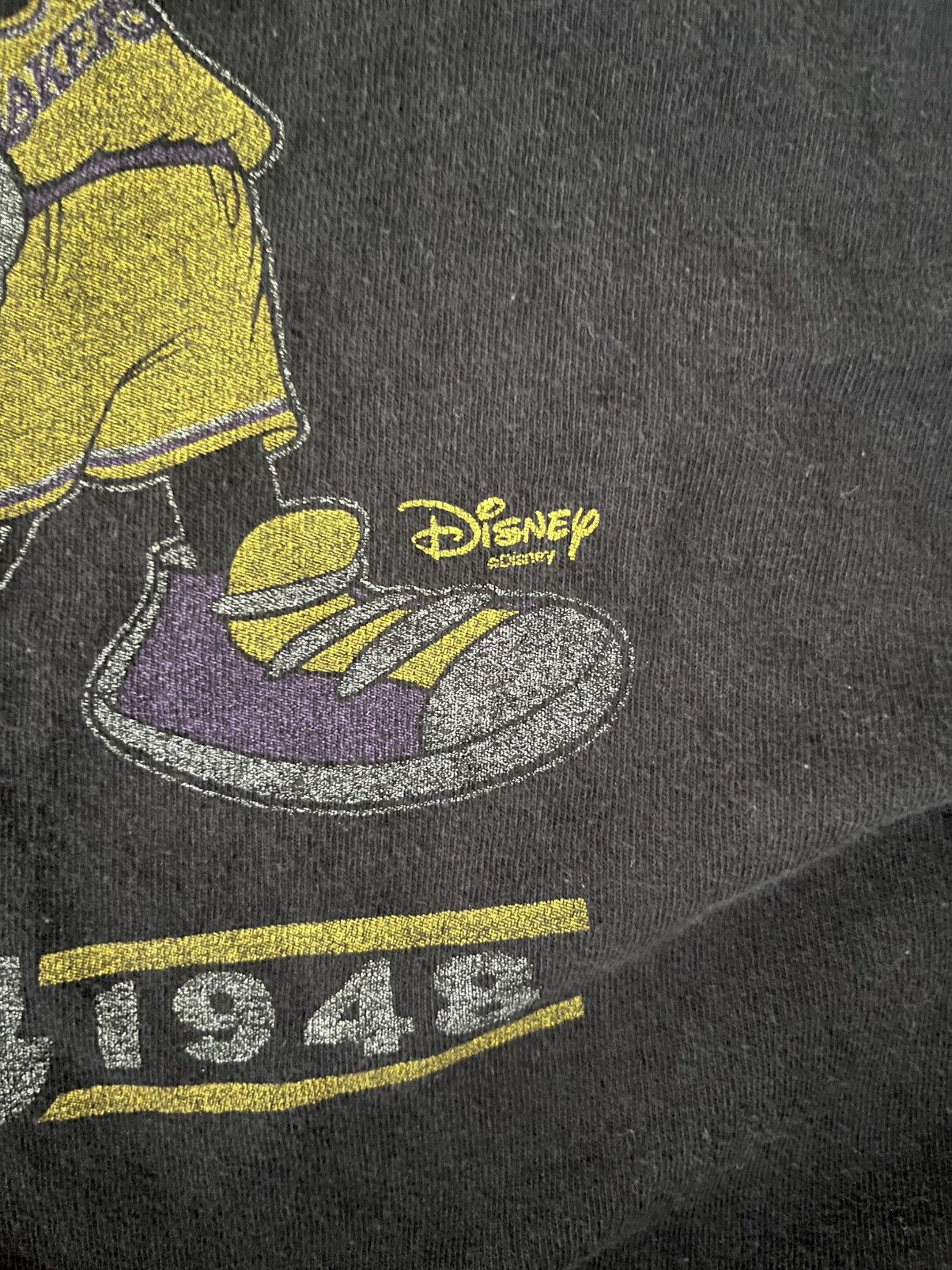 Disney × Junk Food Disney X Junk Food Los Angeles Lakers Shirt Size Medium Size US M / EU 48-50 / 2 - 3 Thumbnail
