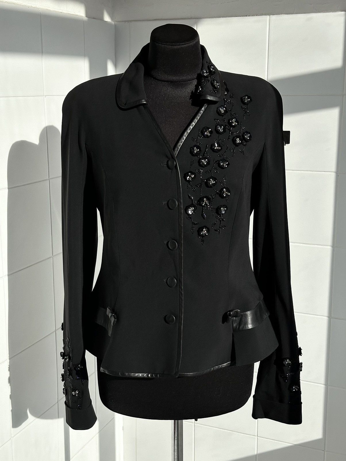 Dior DIOR Beaded Jacket Embroidered with Pearl Celluloid Flowers Size M / US 6-8 / IT 42-44 - 4 Thumbnail