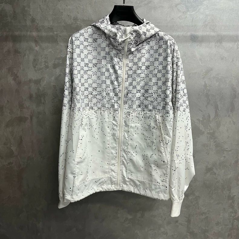 Louis Vuitton Louis Vuitton White full-print plaid print windproof jacket Size US M / EU 48-50 / 2 - 1 Thumbnail