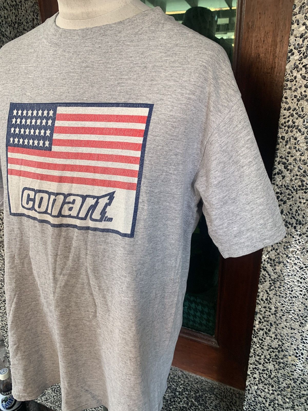 Vintage Vintage Conart USA Flag Graphics T shirt Size US L / EU 52-54 / 3 - 3 Thumbnail