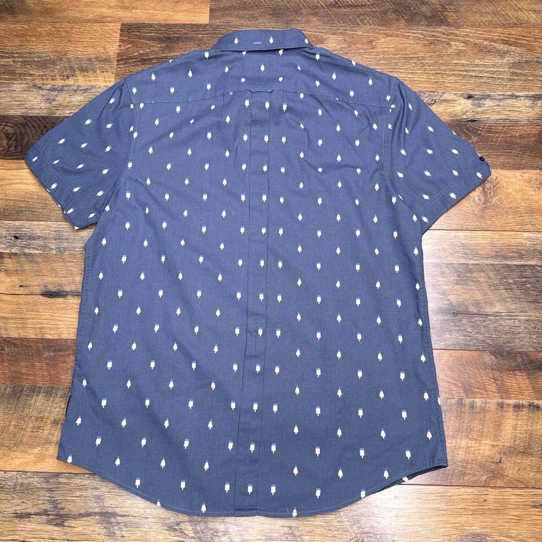 Ben Sherman Ben Sherman Shirt Mens M Blue Button-Up Summer Casual Ice Cream Solid Short Sleeve 90s? Size US M / EU 48-50 / 2 - 3 Thumbnail