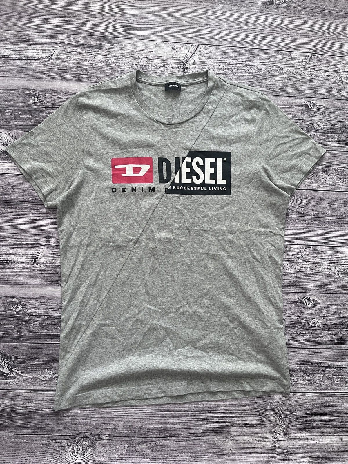 Diesel Diesel Logo Graphic Grey T-Shirt Size US M / EU 48-50 / 2 - 1 Thumbnail