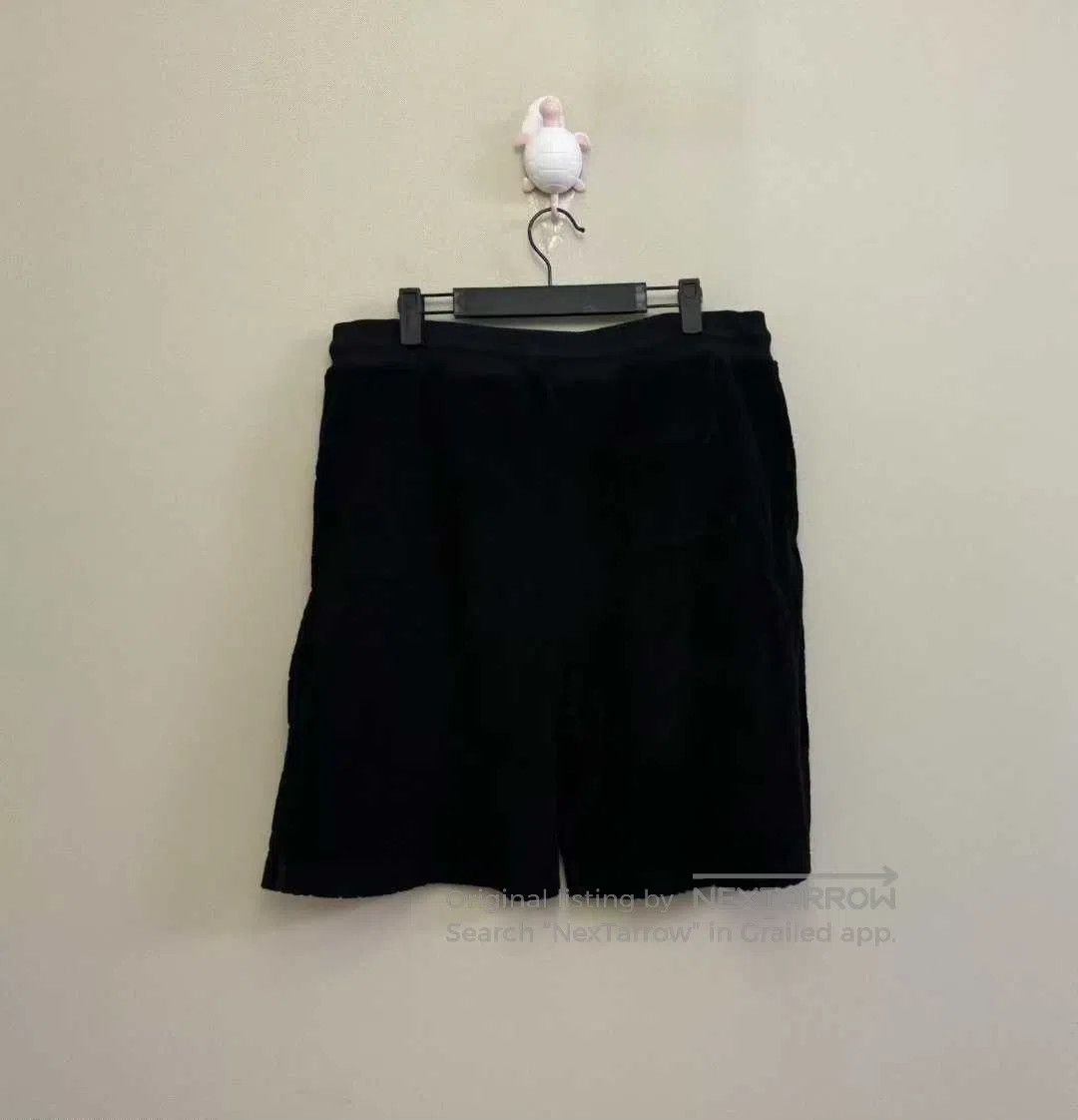 Louis Vuitton Louis Vuitton size XXL Black Towel Full Logo Short Pants| Size US 27 - 4 Thumbnail