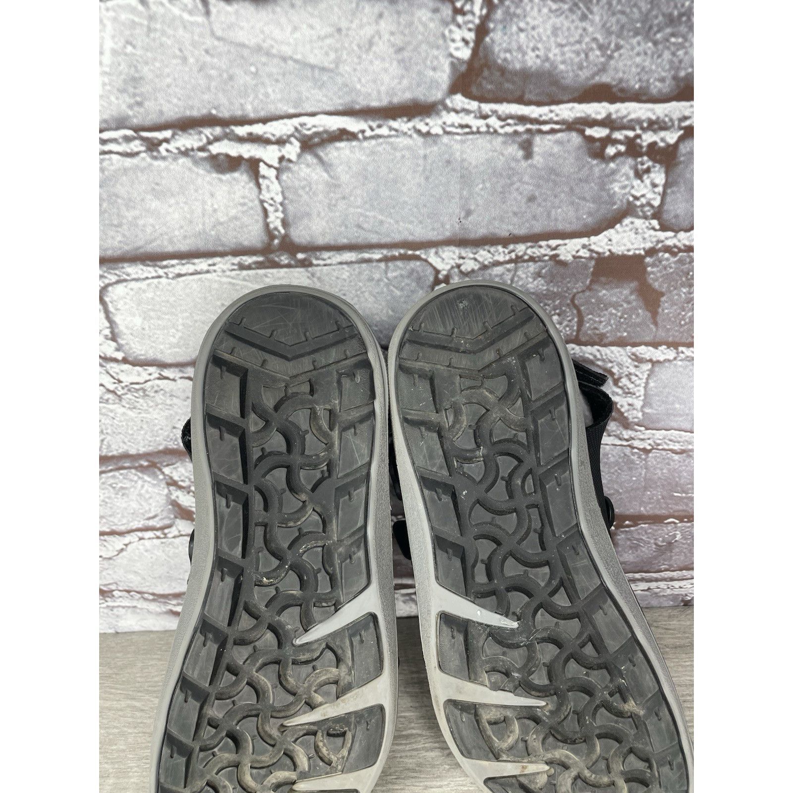 Birkenstock Birkenstock Kalahari Black Cross Country Strap Sandals Women Size US 8 / IT 38 - 21 Thumbnail