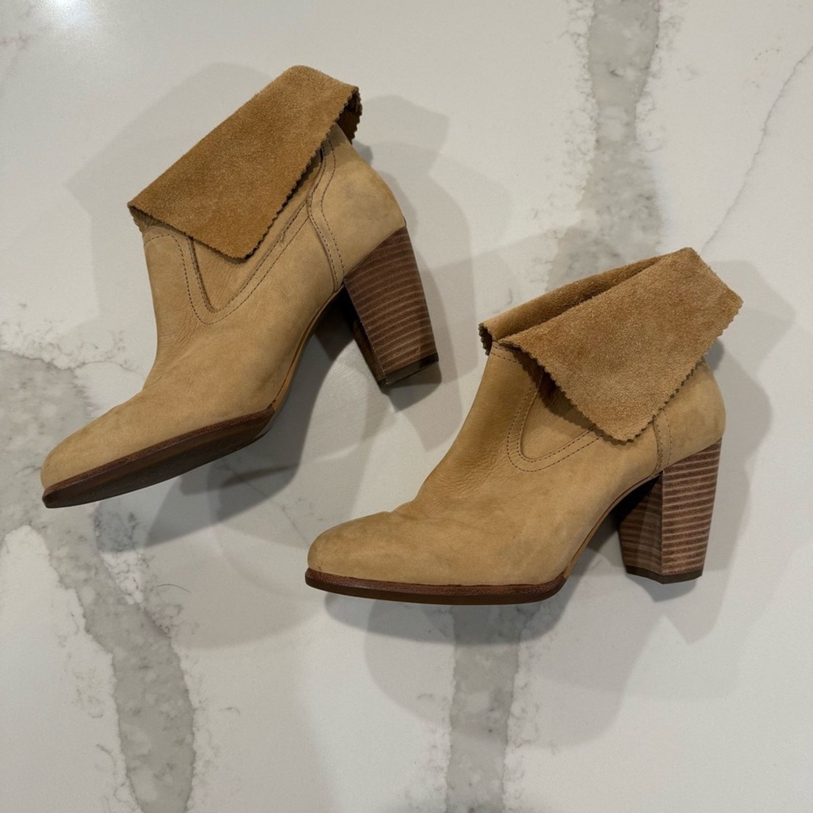 Ugg UGG Thames Suede Leather Fold Down Heel Ankle Booties Women7 Size US 7 / IT 37 - 11 Thumbnail