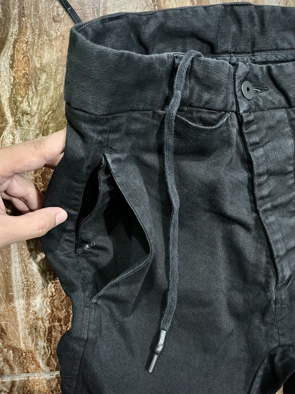 11 By Boris Bidjan Saberi AW2013 11 BY BORIS BIDJAN SABERI P14 SPIRAL DENIM Size US 32 / EU 48 - 8 Thumbnail