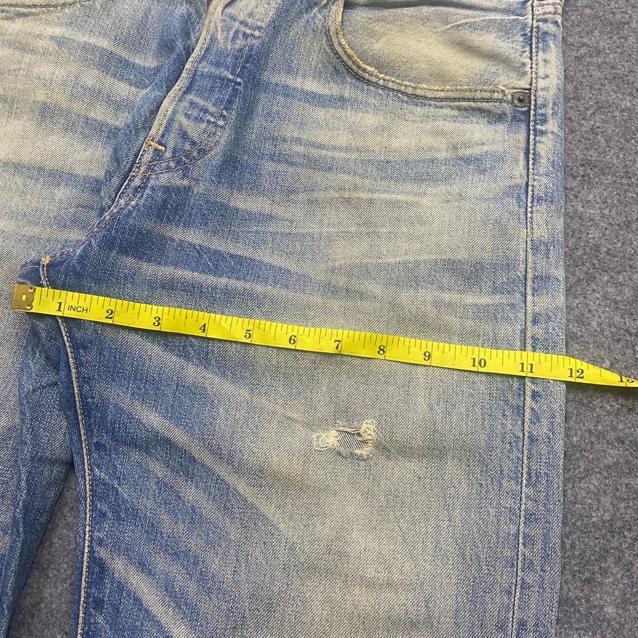 Levi's 💥Vintage Levis 501 Button Fly Kurt Cobain Style Size US 33 - 4 Thumbnail