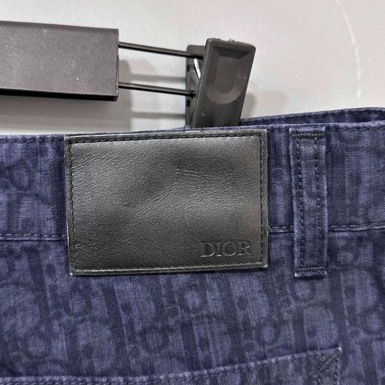 Dior Dior Dark pattern full-printed logo shorts 2502-Nextarrow Size US 30 / EU 46 - 4 Thumbnail