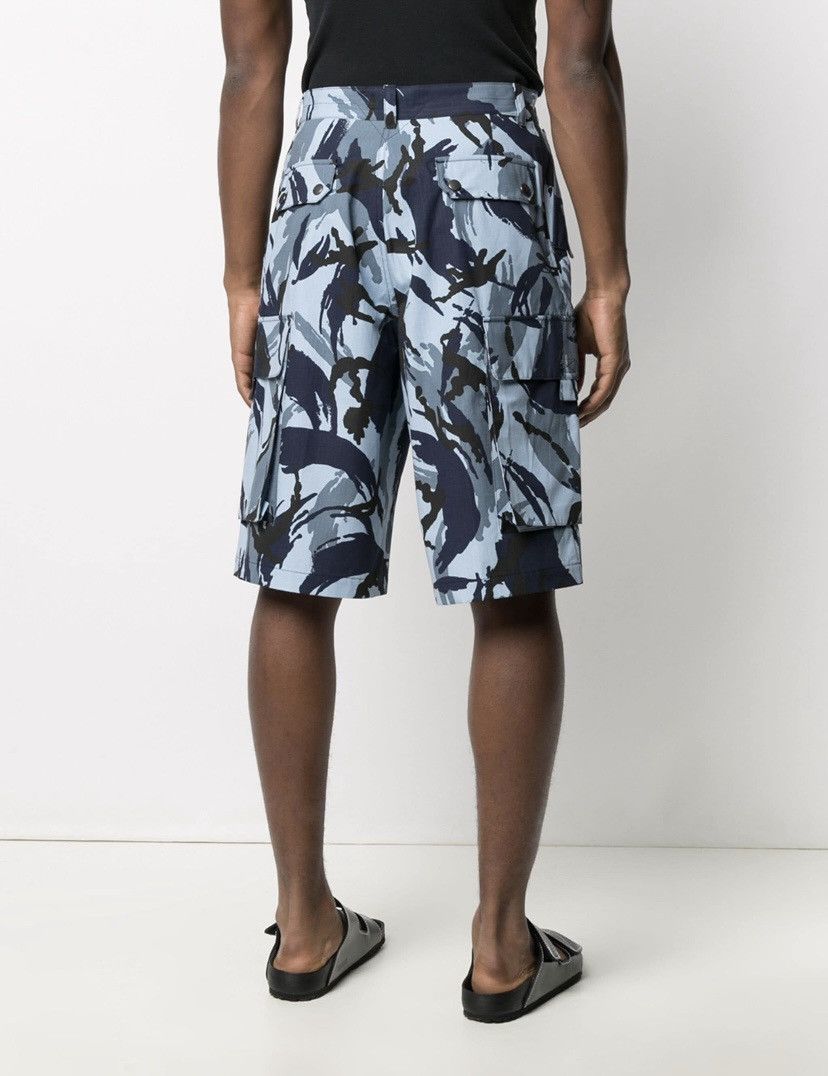 Kenzo KENZO TROPIC CAMO PRINTED CARGO SHORT Size US 32 / EU 48 - 12 Thumbnail