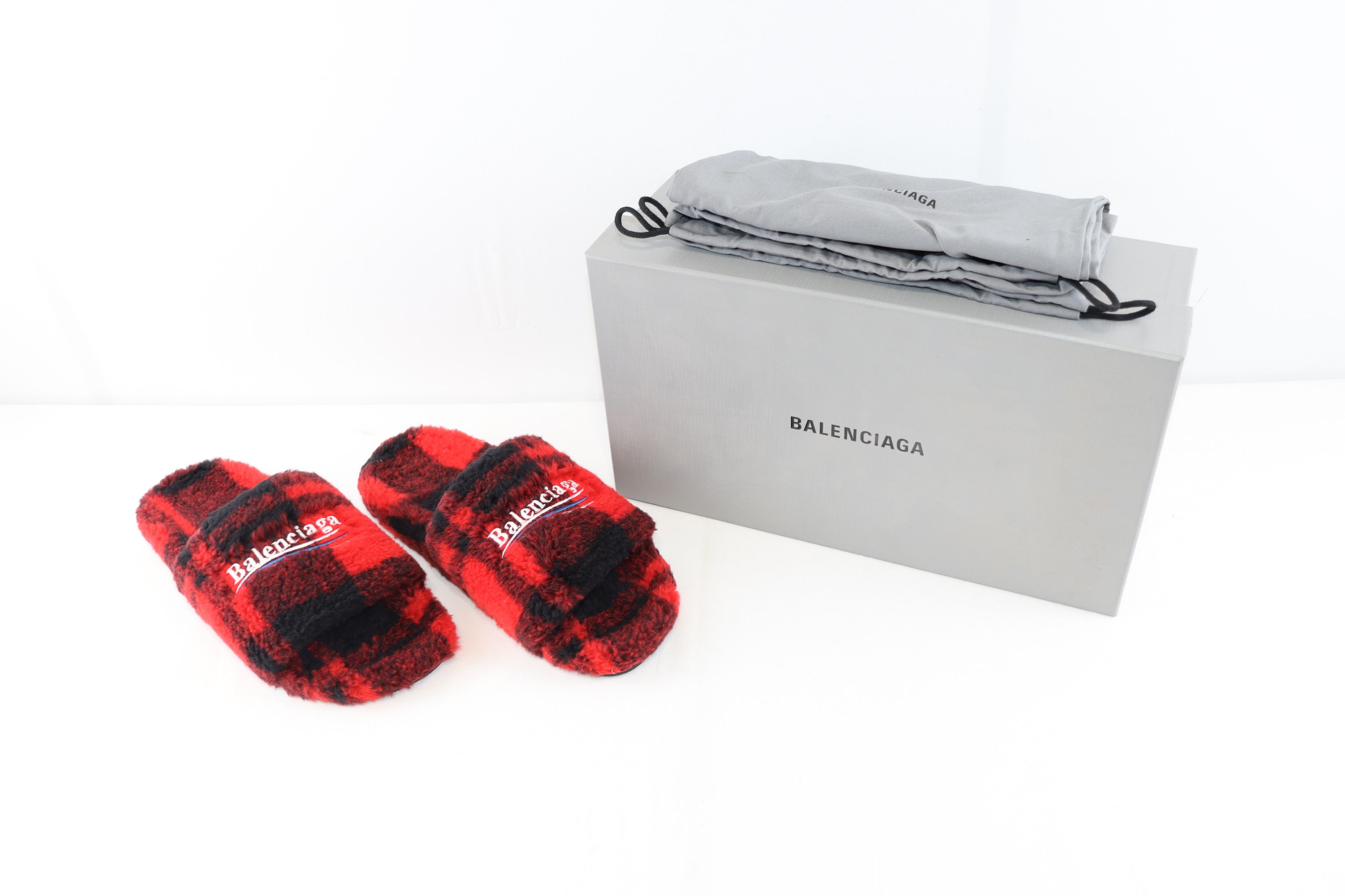 Balenciaga o1rshd1 Q:3 / Furry Slide in Red Size US 10 / EU 43 - 12 Thumbnail