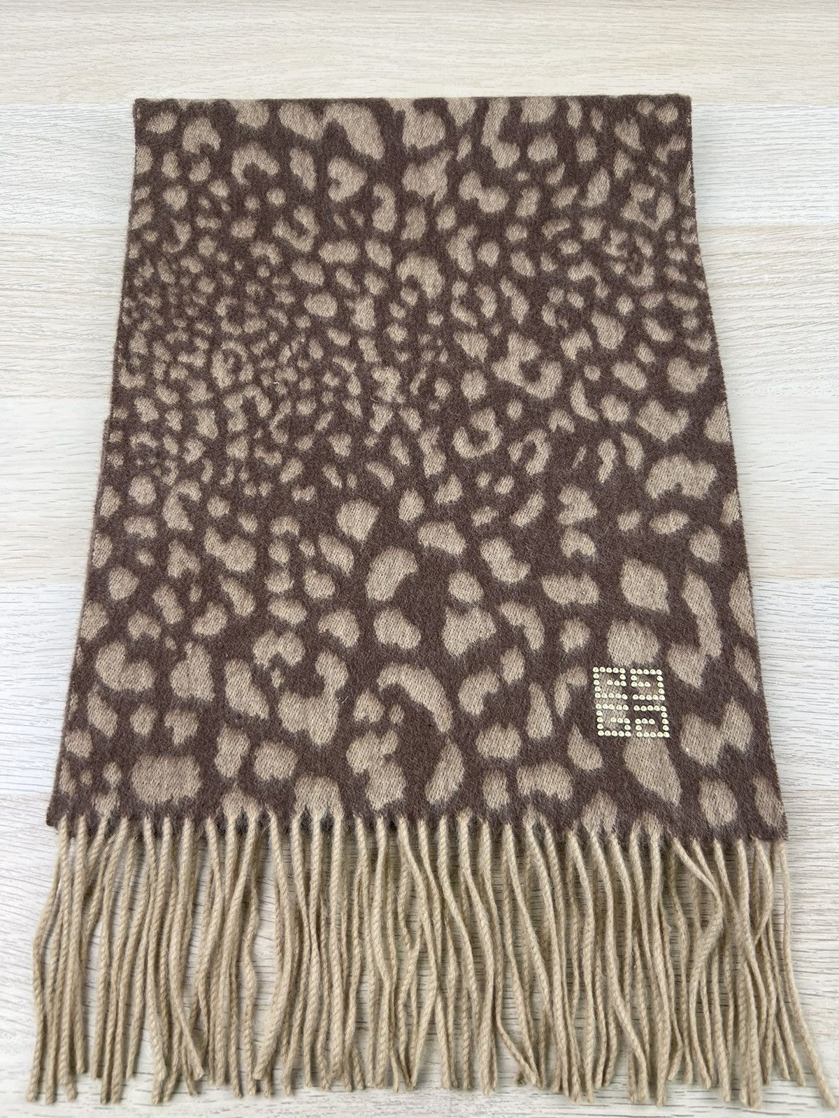 Givenchy Givenchy Scarf / Muffler / Neckwear M063 Size ONE SIZE - 2 Thumbnail