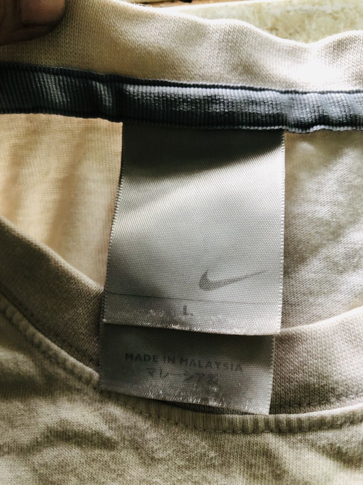 Nike × Vintage Vintage nike BE TRUE TO YOUR SCHOOL tee Size US L / EU 52-54 / 3 - 5 Thumbnail