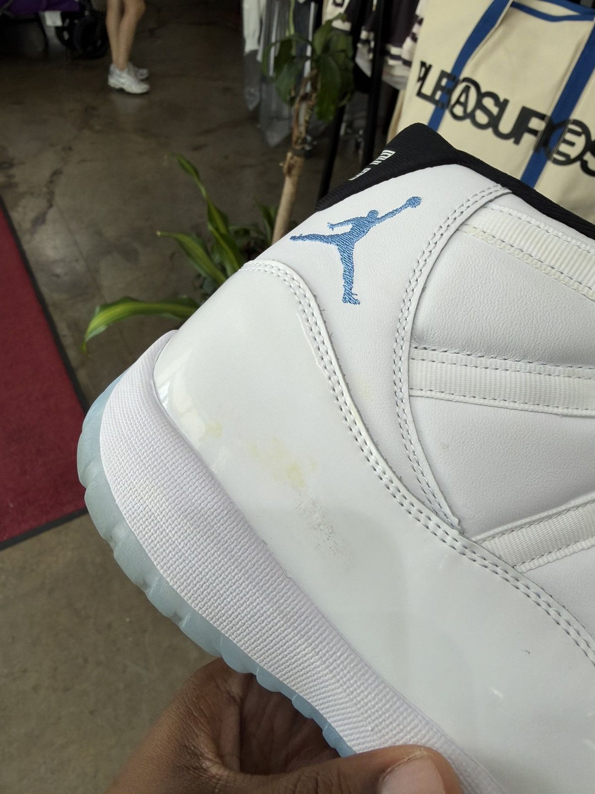 Jordan Brand Jordan 11 Legend Blue Colombia Size 10 (2024) Size US 10 / EU 43 - 11 Thumbnail