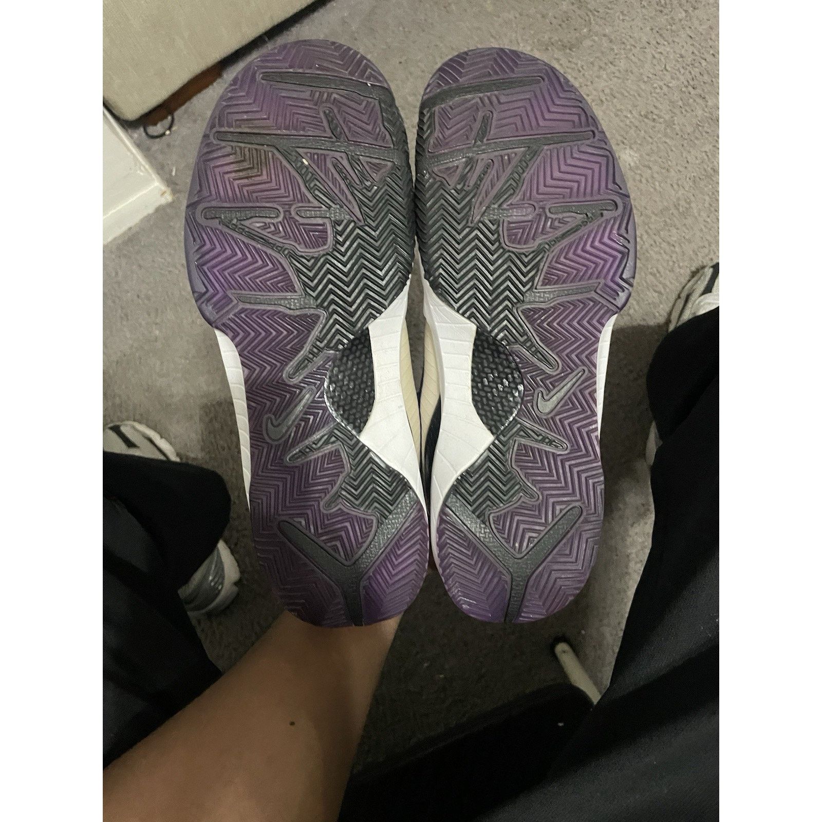 Nike Size 11- Rare Nike Zoom Kobe 4 Inline 2008 Lakers Away 24 Size US 11 / EU 44 - 5 Thumbnail