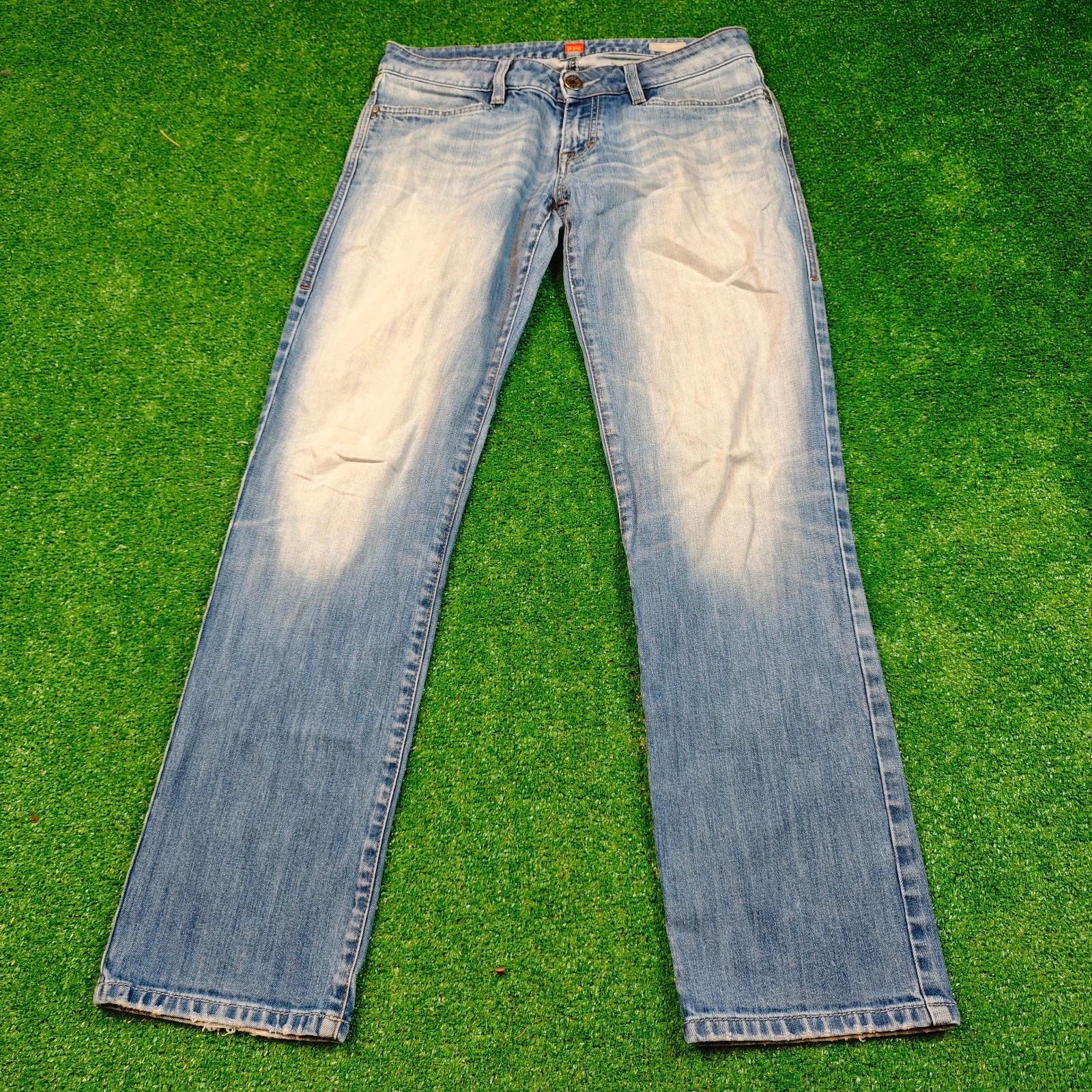 Hugo Boss Hugo Boss Jeans Womens 30 Straight zip fly blue light Size 30" / US 8 / IT 44 - 1 Thumbnail