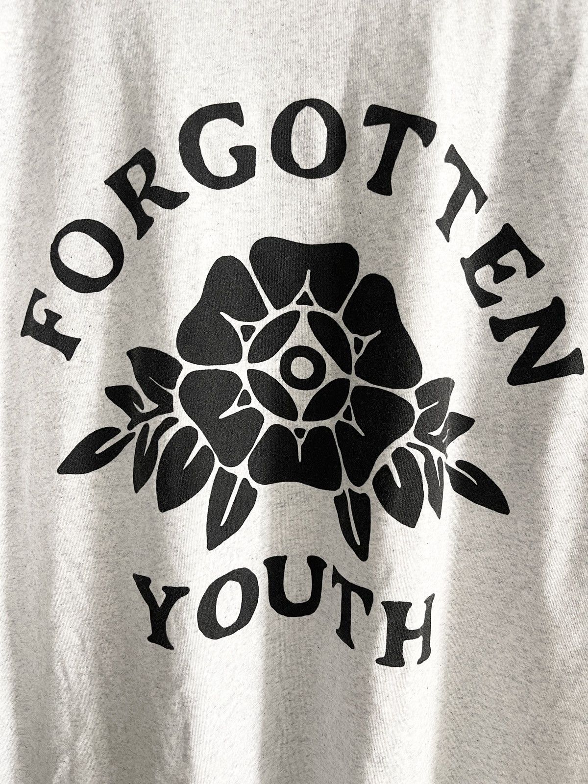 Other STEAL! 2010s Forgotten Youth Jumbo Flower Tee Size US XL / EU 56 / 4 - 3 Thumbnail