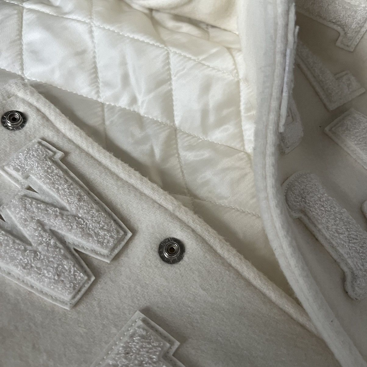 Jun Takahashi Undercover “A Wolf Will Never Be A Pet” Leather Wool Bomber Size US XL / EU 56 / 4 - 4 Thumbnail