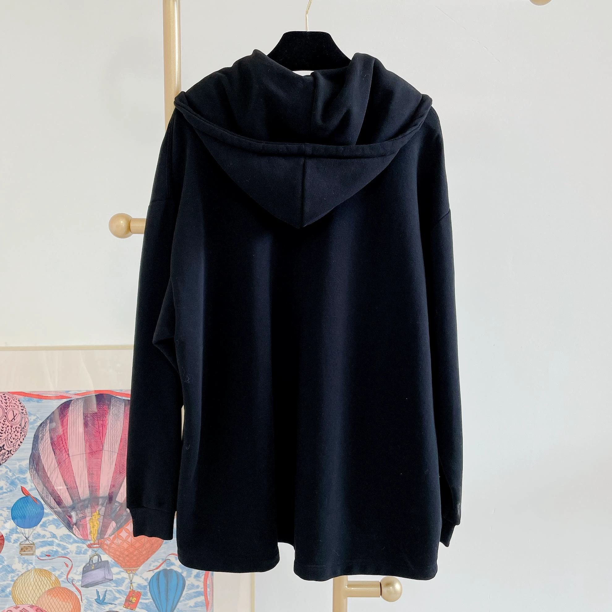 Balenciaga Balenciaga Black Hoodie XS Consignment Size XS / US 0-2 / IT 36-38 - 2 Thumbnail