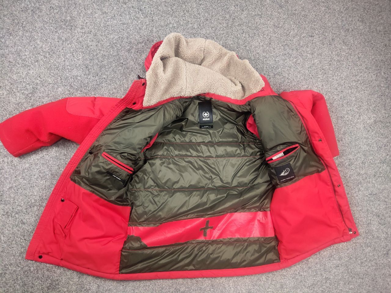Strellson Strellson Anniversary Edition combination down jacket fur Size US M / EU 48-50 / 2 - 15 Thumbnail