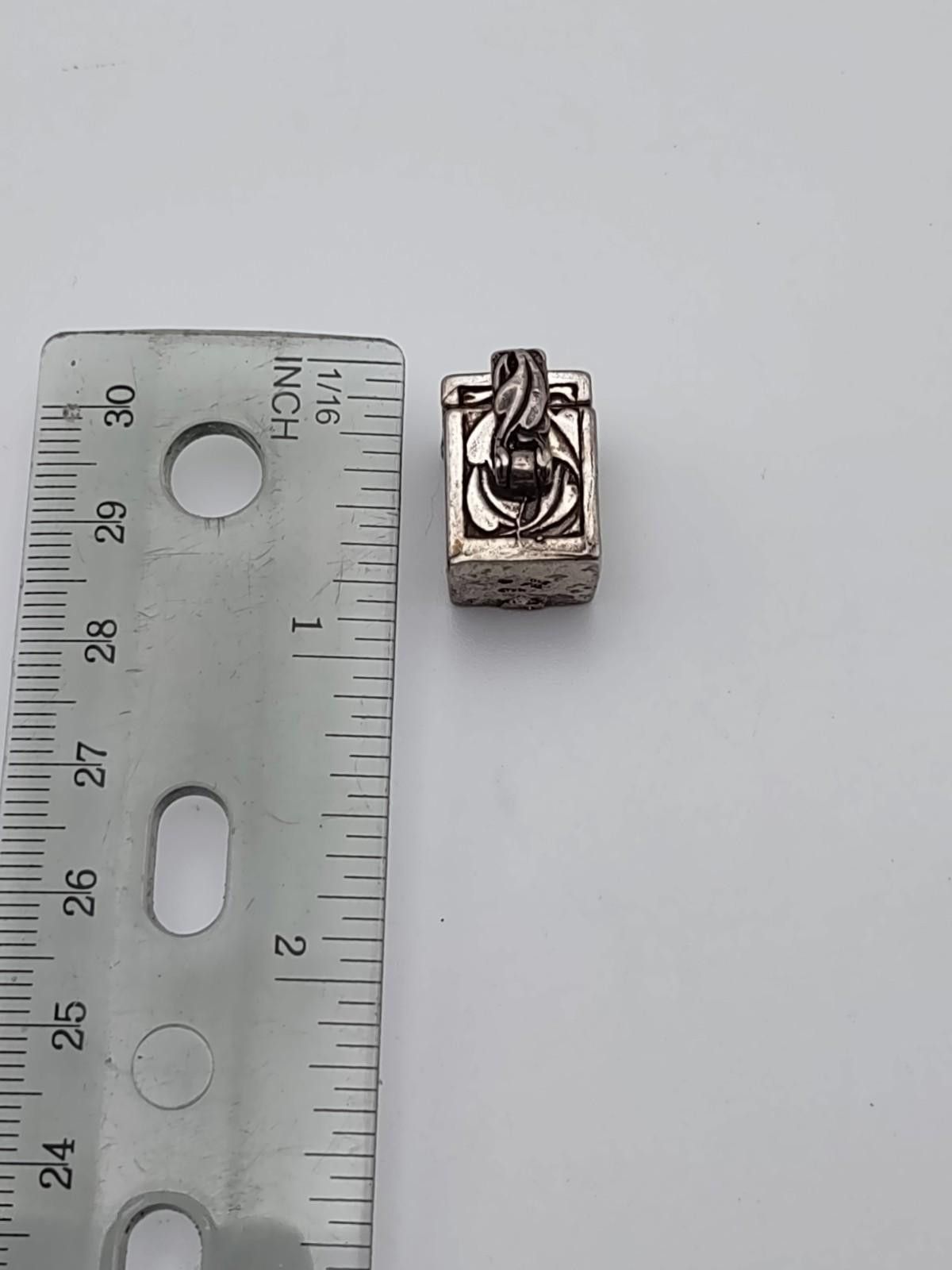 Sterling Silver Vintage Sterling Silver Square Locket Pendant - 9.57g Size ONE SIZE - 3 Thumbnail