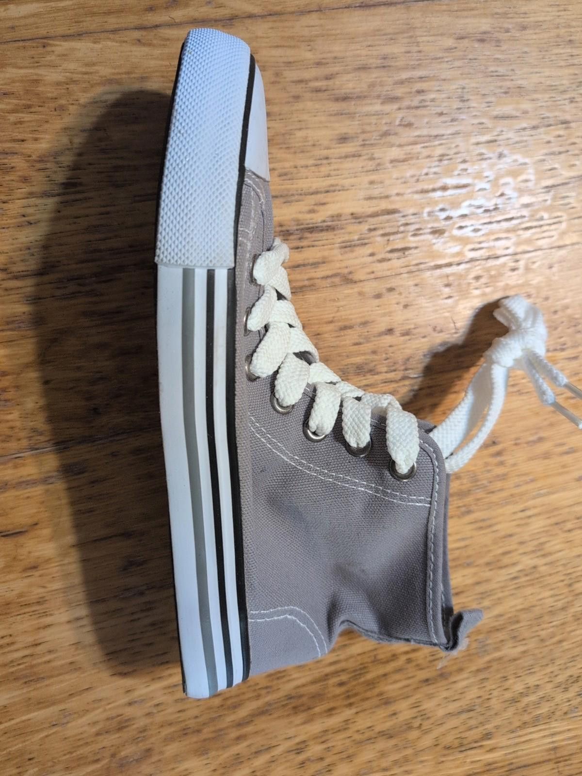 H&M H&M high Top Grey And White Women's Shoes Size 3 Size US 7.5 / IT 37.5 - 2 Thumbnail