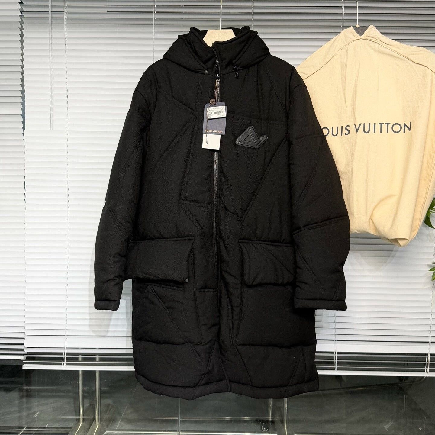 Louis Vuitton Louis Vuitton 2024 Black Cotton Coat Size US L / EU 52-54 / 3 - 1 Thumbnail