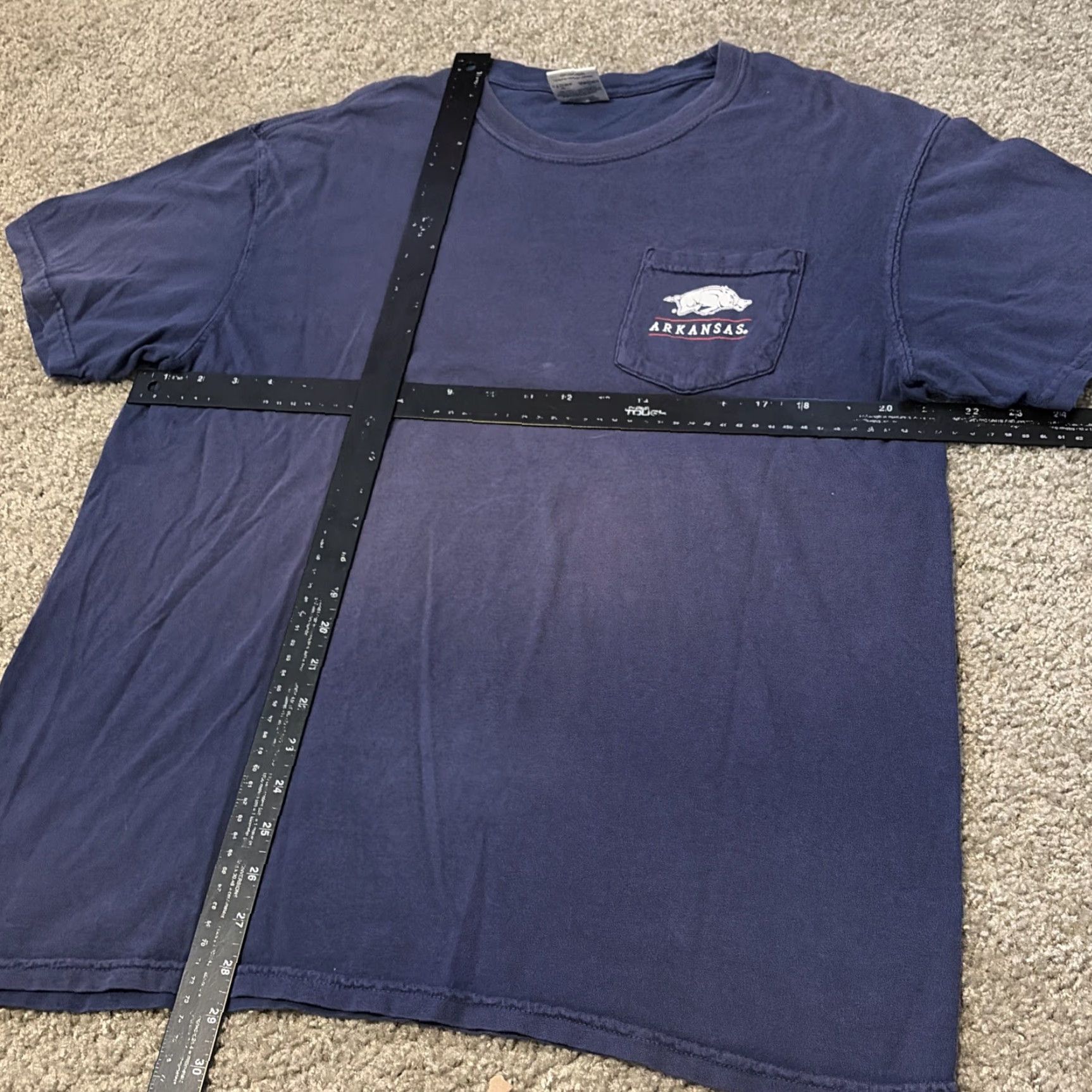 Comfort Colors Comfort Colors T-Shirt Men Large Navy Blue University Razorbacks NCAA Size US L / EU 52-54 / 3 - 6 Thumbnail